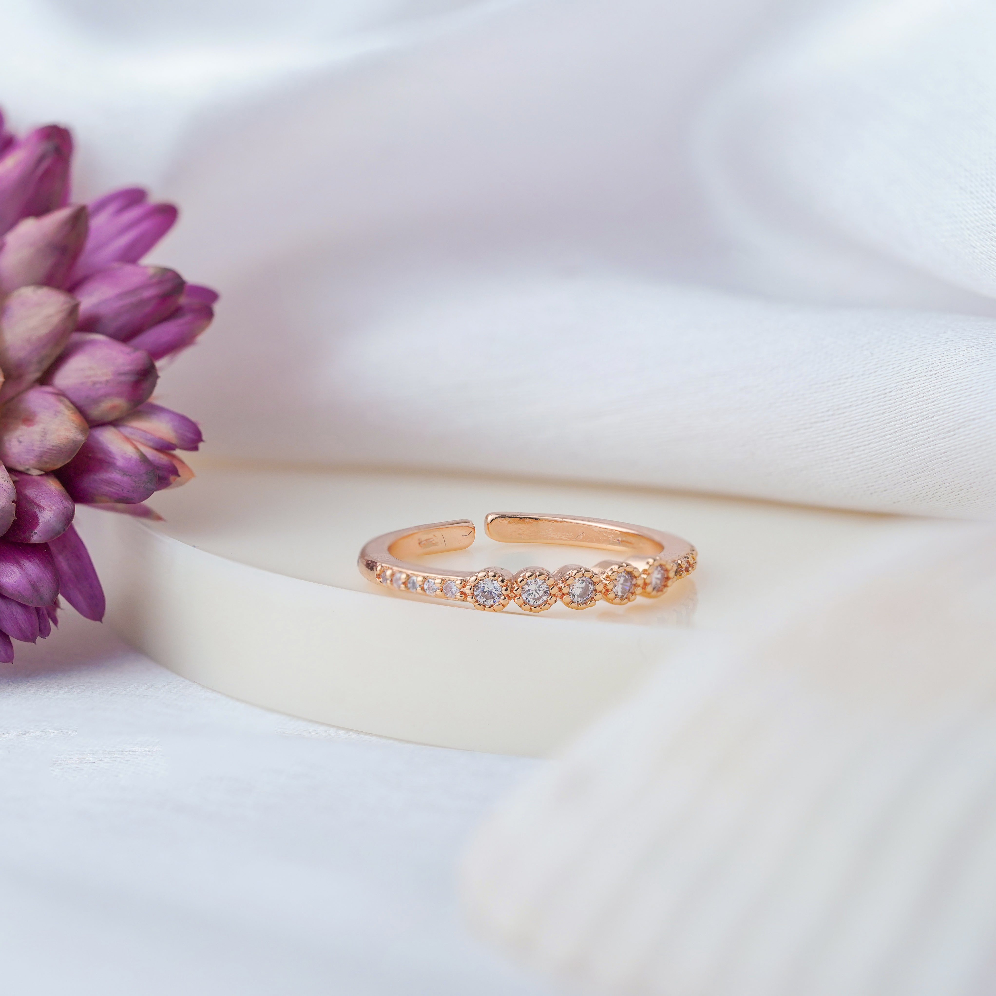 Jewelsium Rose Gold Designer Ring: Redefining Luxury with Every Sparkle