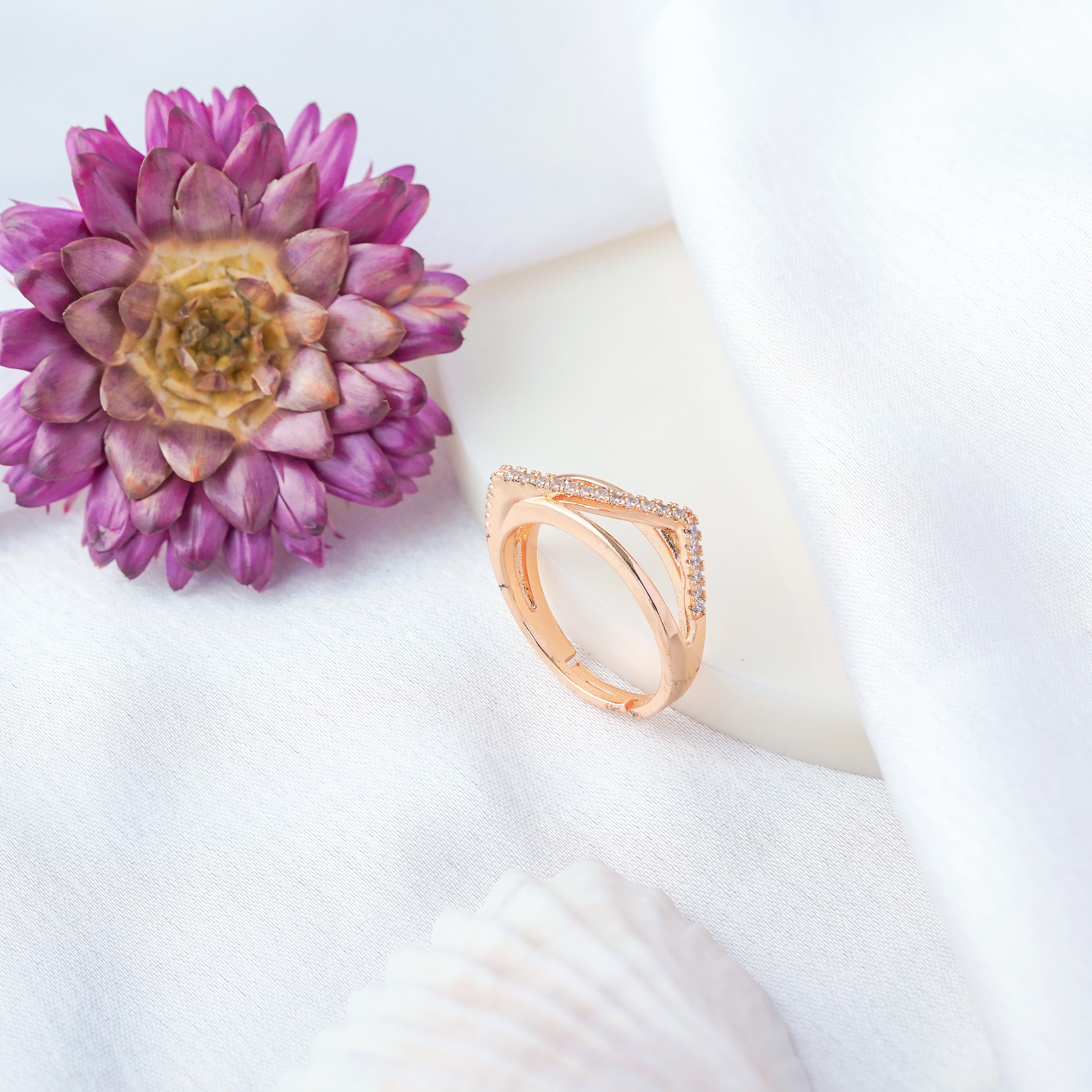 Jewelsium Rose Gold Designer Ring: Exquisite Beauty, Unmatched Brilliance