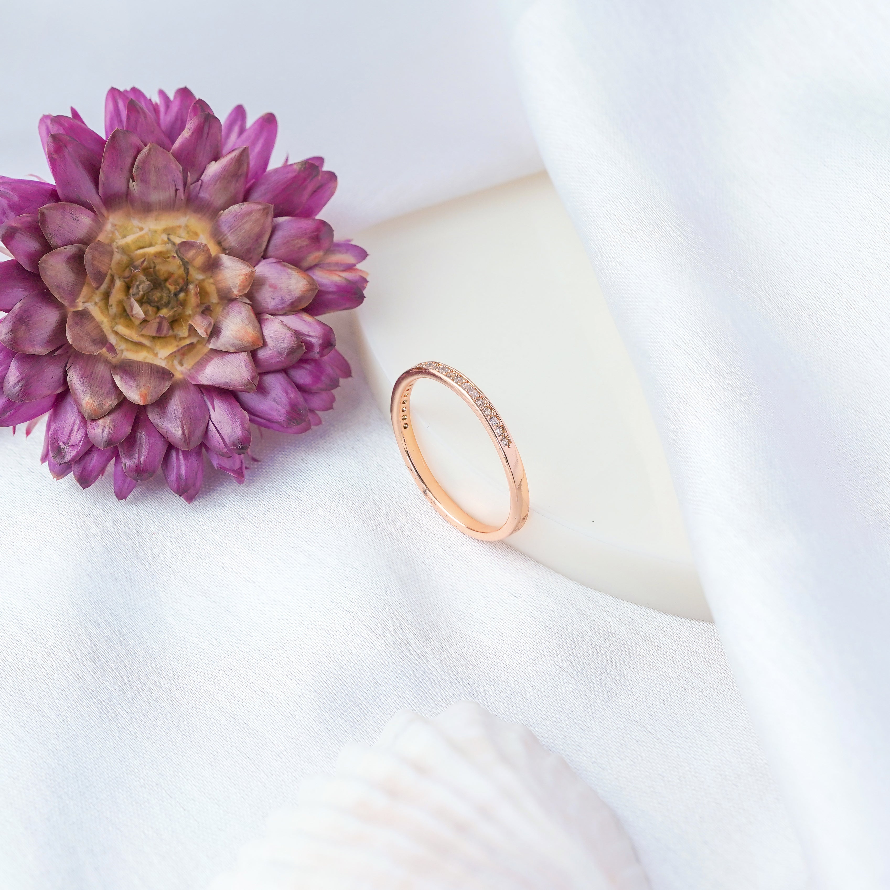 Jewelsium Rose Gold Designer Ring: Where Style Meets Perfection